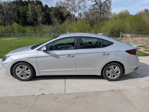 Used 2020 Hyundai Elantra SEL image 10