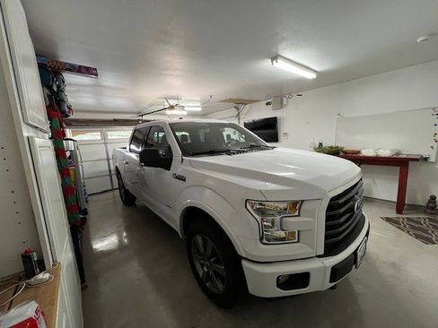 Used 2016 Ford F150 XLT w/ Equipment Group 302A Luxury image 13