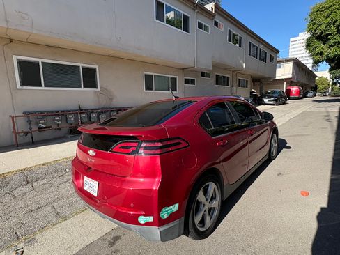 Used 2013 Chevrolet Volt Premium w/ Premium Trim Package image 8