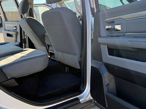 Used 2017 RAM 1500 Classic SLT image 6