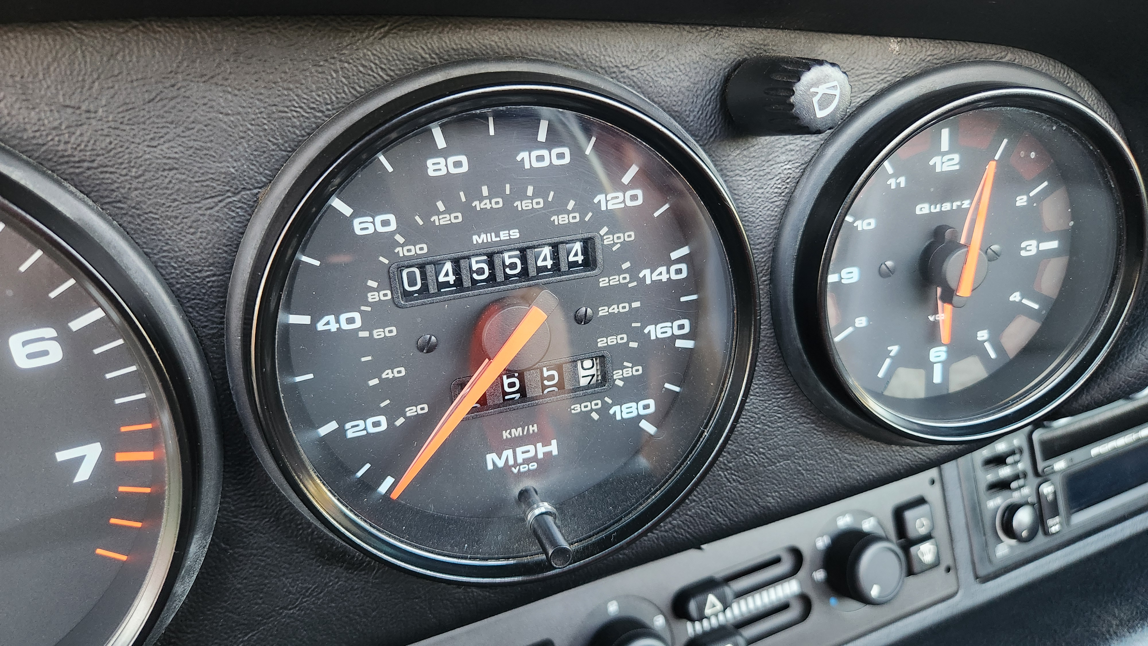 Used 1993 Porsche 911 Carrera RWD image 8
