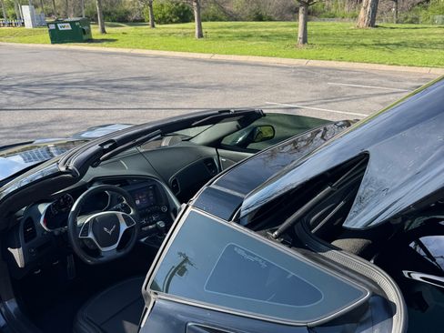 Used 2016 Chevrolet Corvette Stingray Coupe image 10