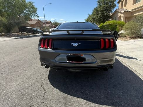 Used 2018 Ford Mustang Coupe w/ Ecoboost Performance Package RWD image 2