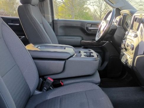 Used 2020 GMC Sierra 1500 SLE w/ SLE Value Package image 8