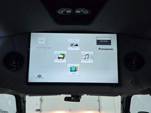 Used 2021 Chevrolet Express 2500 LS w/ Enhanced Convenience Package image 9