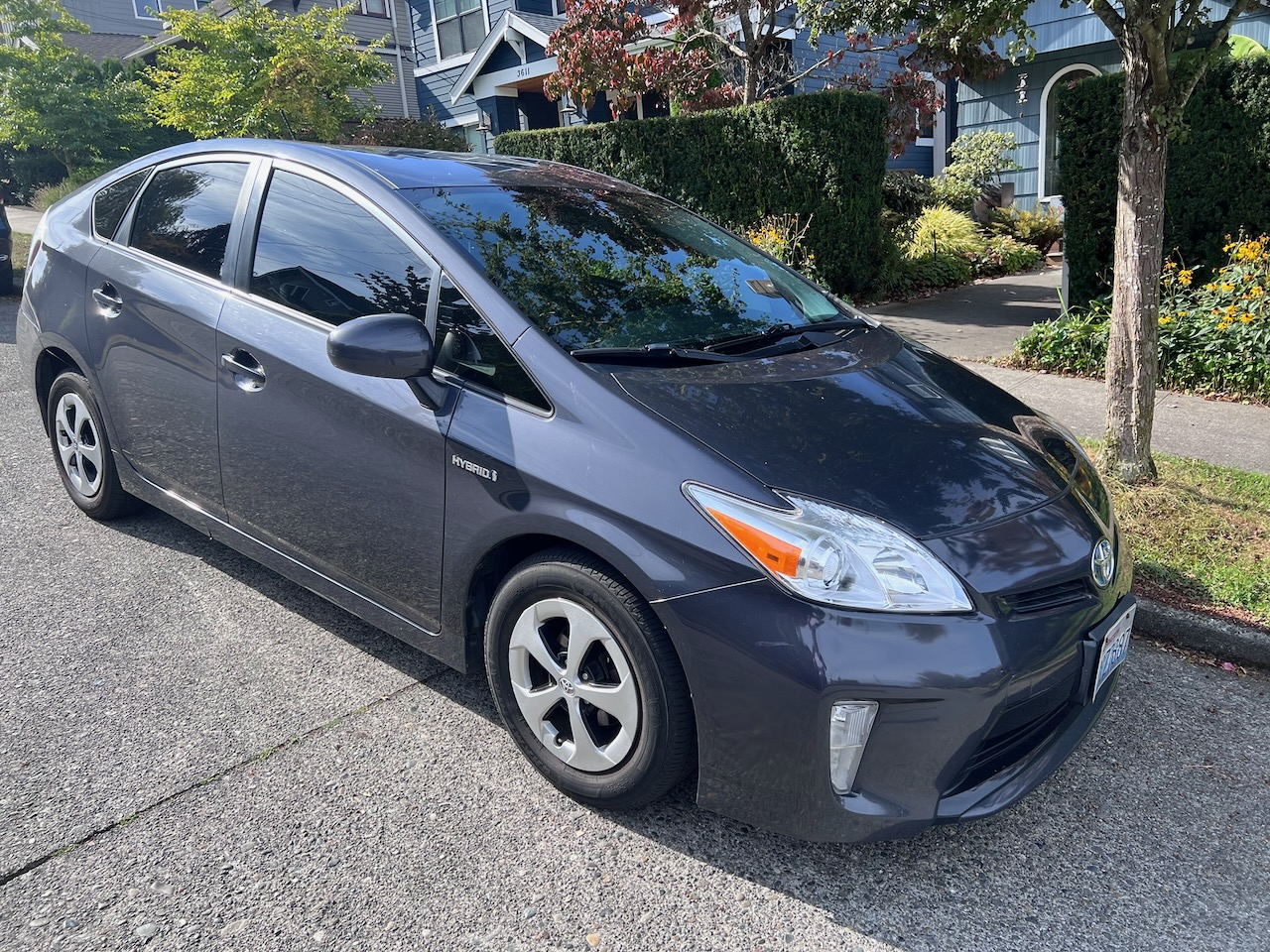 Used 2012 Toyota Prius Four FWD image 5