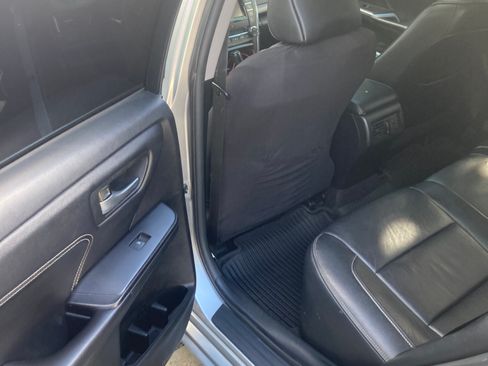 Used 2017 Toyota Camry XLE w/ Moonroof Package FWD image 23