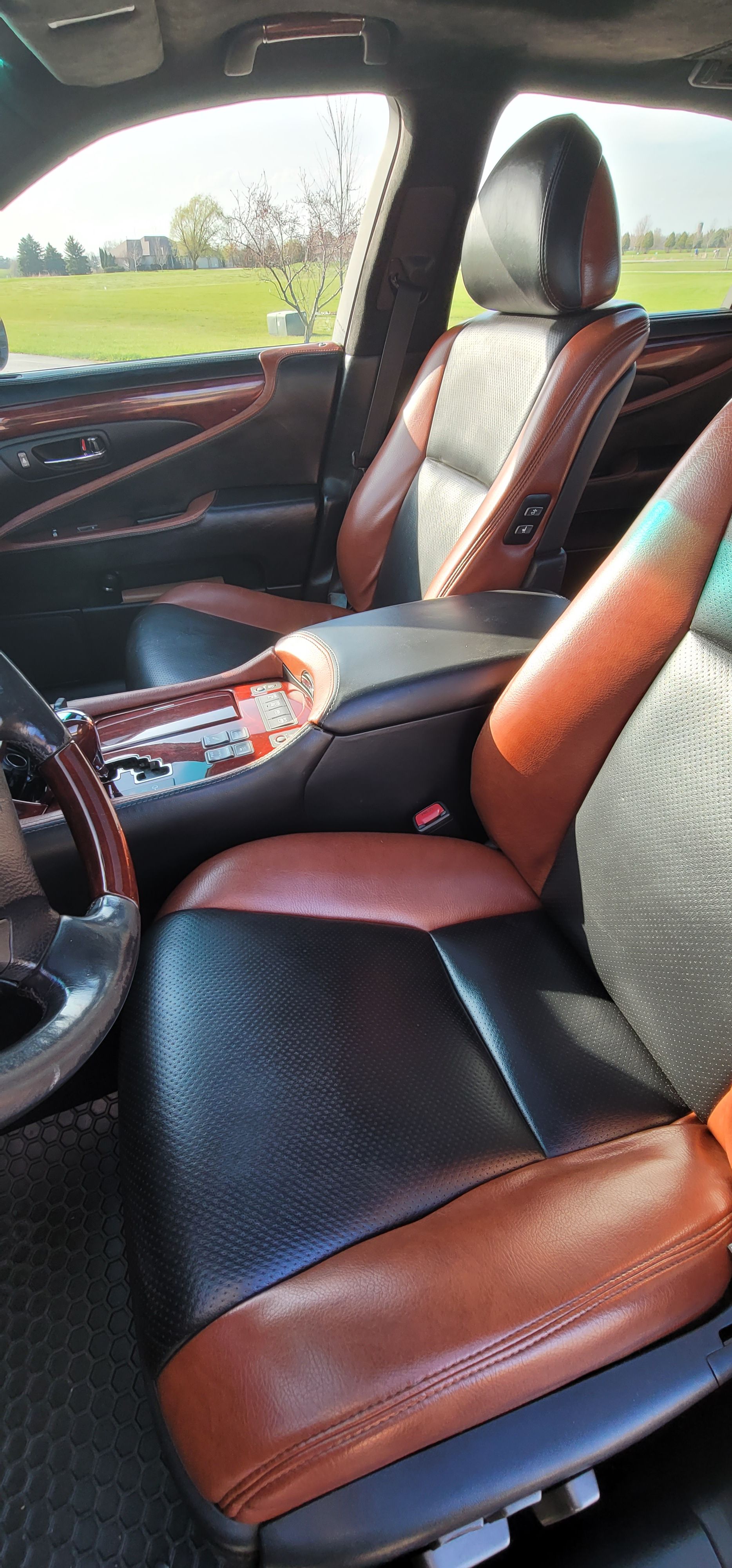Used 2008 Lexus LS 600h L AWD/4WD image 16