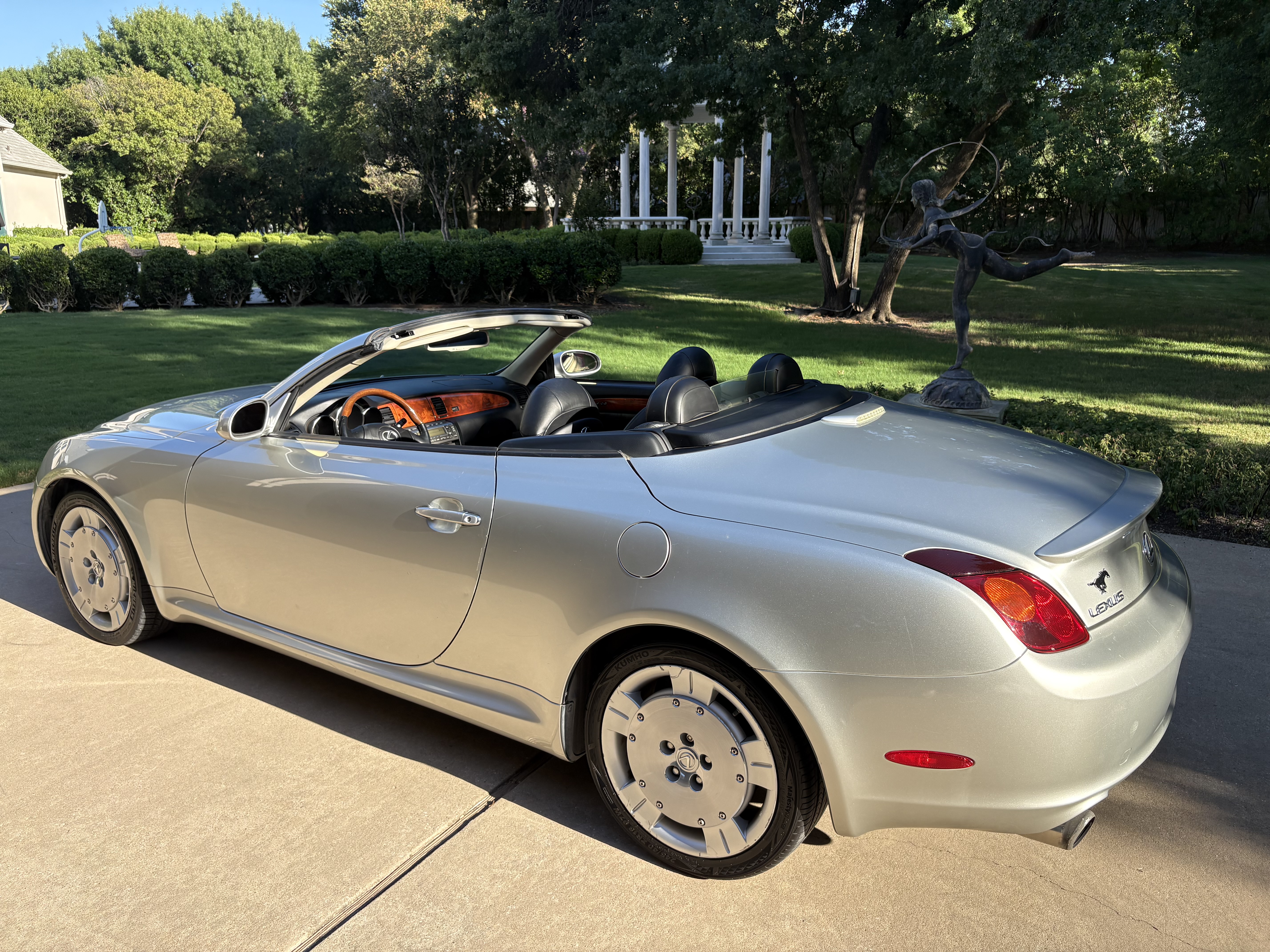 Used 2002 Lexus SC 430 Convertible RWD image 22