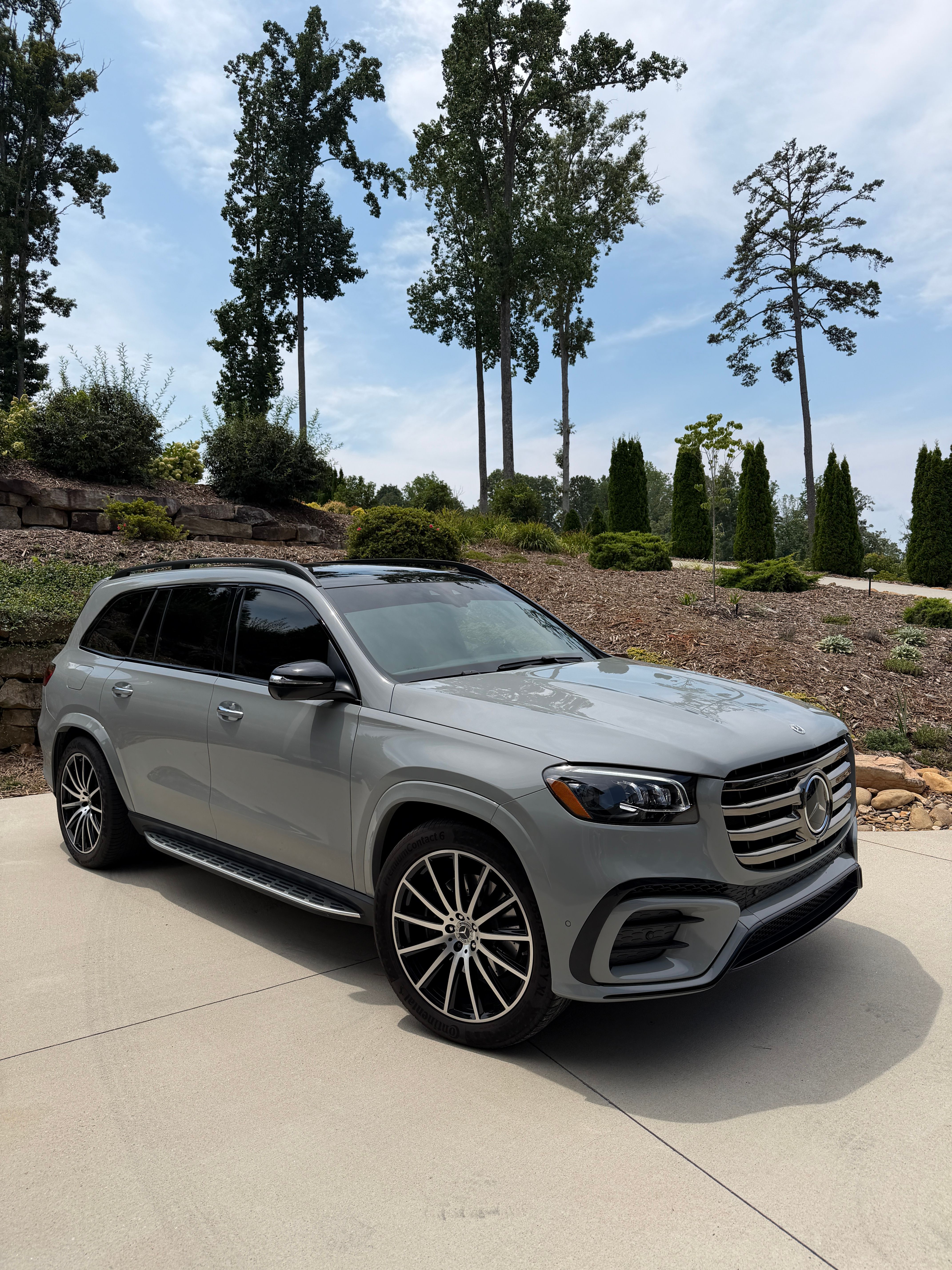 Used 2024 Mercedes-Benz GLS 580 4MATIC image 1