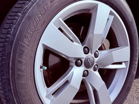 Used 2018 Audi Q5 2.0T Premium Plus image 9