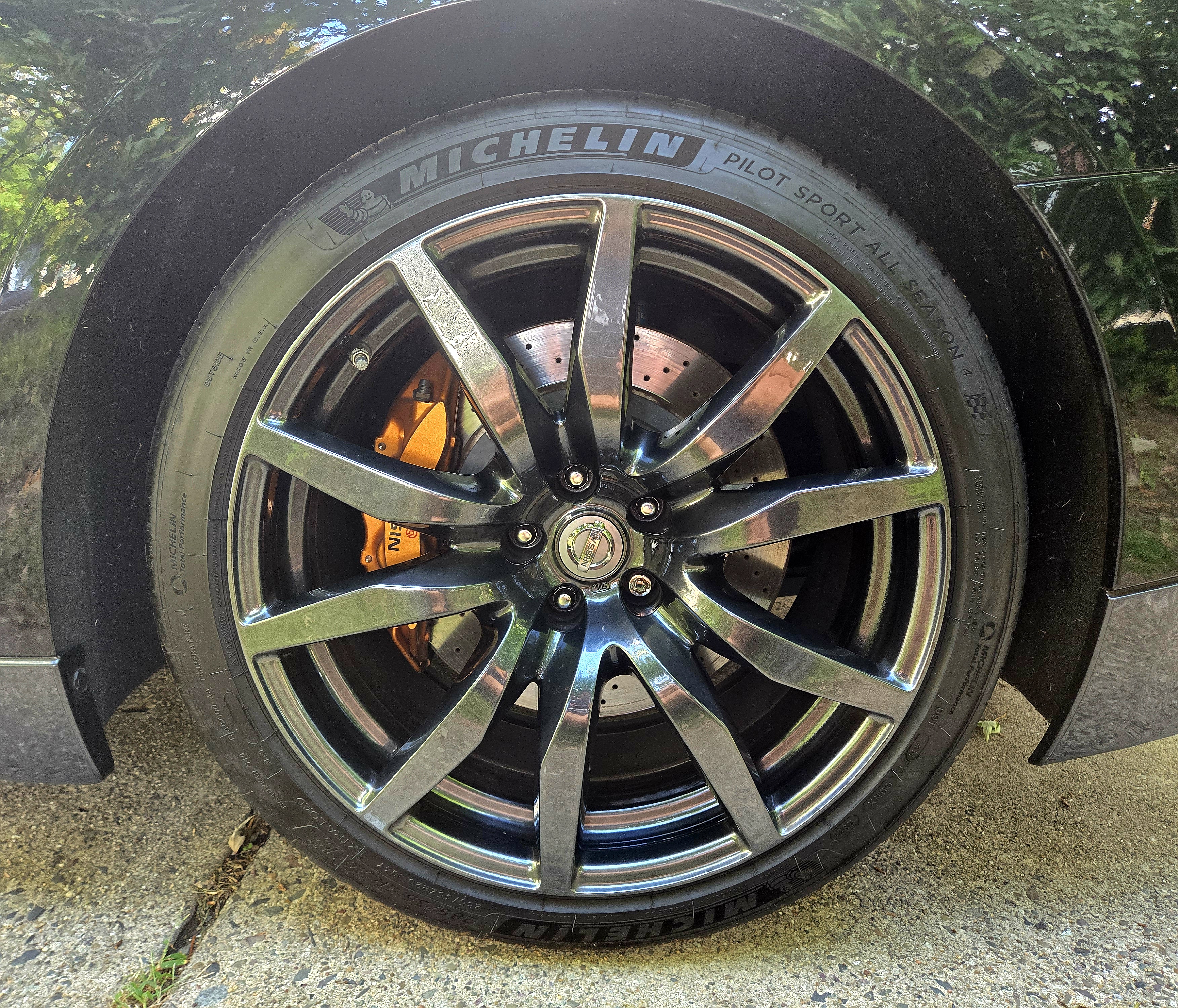 Used 2015 Nissan GT-R Premium AWD/4WD image 22