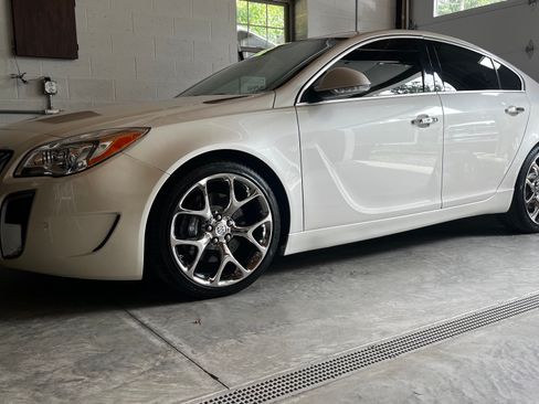 Used 2014 Buick Regal GS w/ Driver Confidence Package #2 AWD/4WD image 1