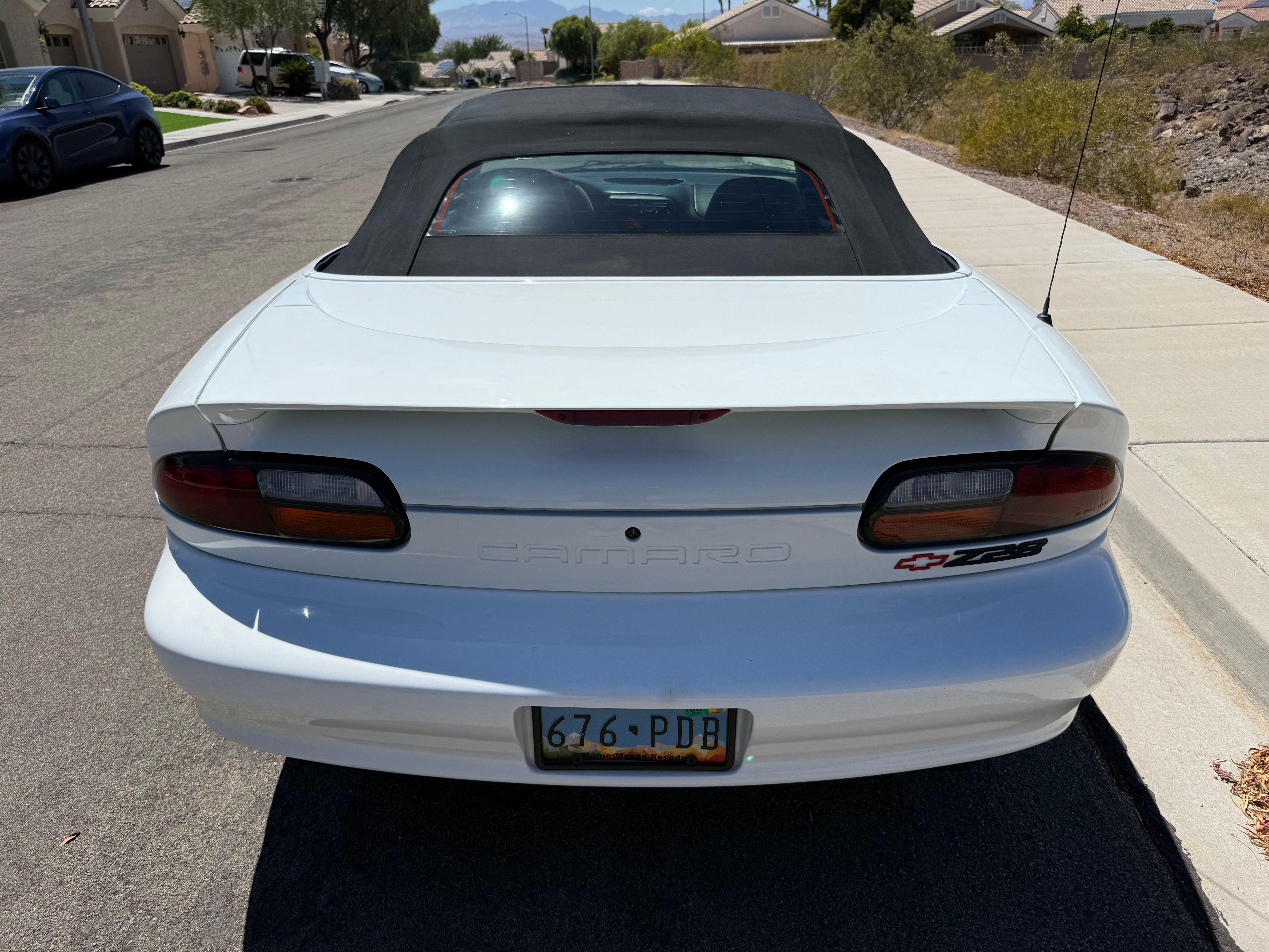 Used 1998 Chevrolet Camaro Z28 RWD image 4
