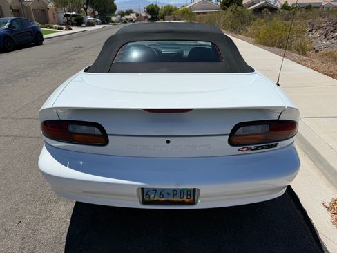 Used 1998 Chevrolet Camaro Z28 RWD image 4