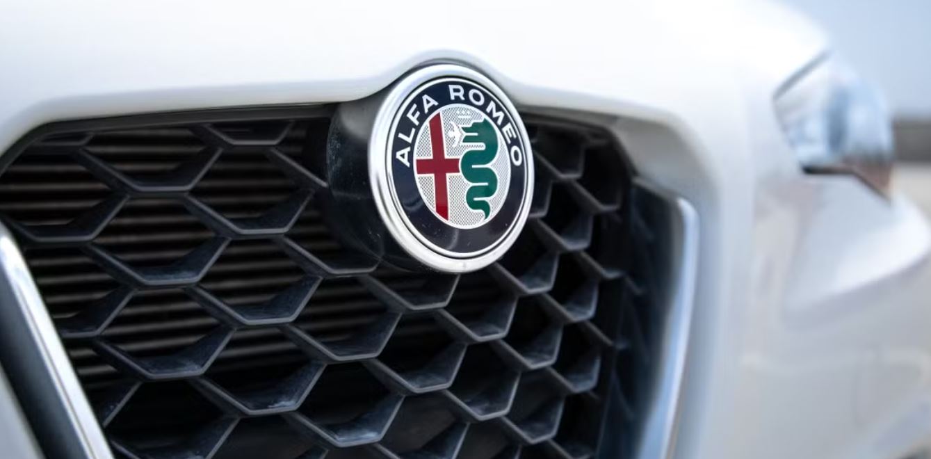 Used 2020 Alfa Romeo Giulia RWD image 13