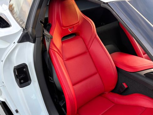 Used 2019 Chevrolet Corvette Z06 image 23