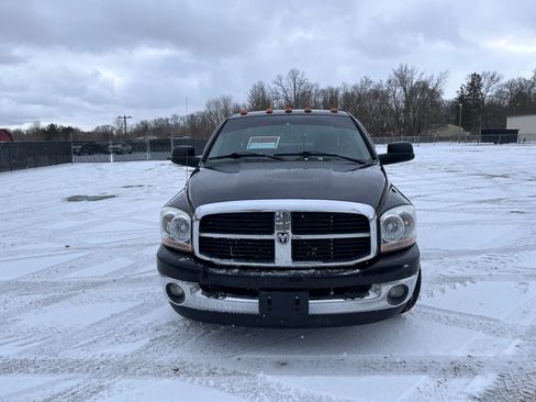 Used 2006 Dodge Ram 3500 Truck SLT w/ Quad Cab Big Horn Value Group image 2