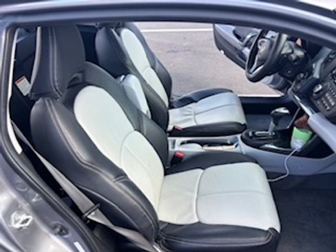 Used 2011 Honda CR-Z EX image 8