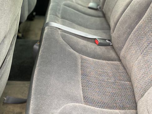 Used 2002 Chevrolet Silverado 2500 LS image 9