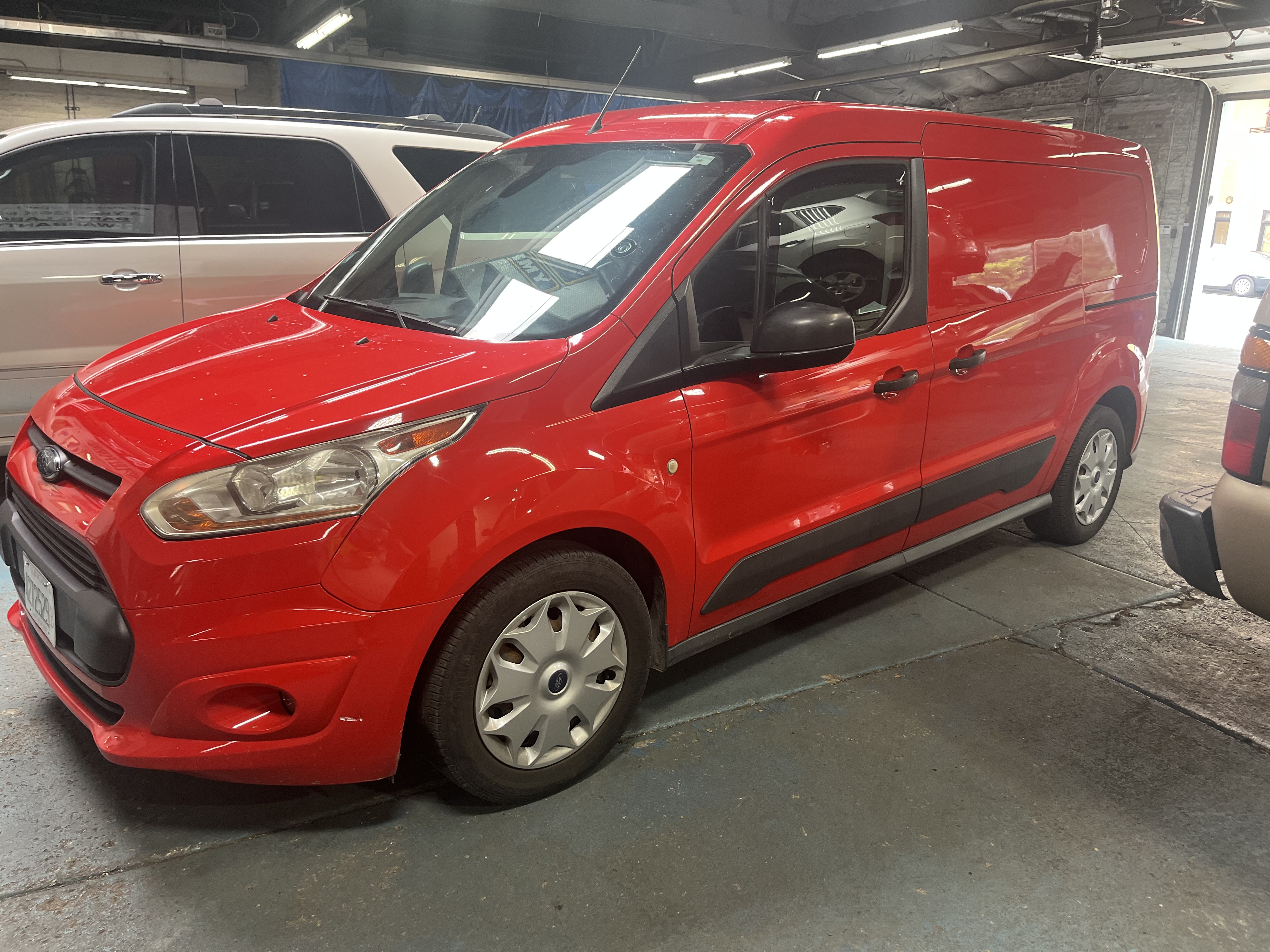 Used 2017 Ford Transit Connect XLT FWD image 10
