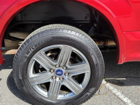 Used 2018 Ford F150 Lariat w/ Equipment Group 502A Luxury image 26