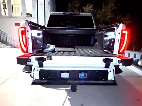 Used 2025 GMC Sierra 3500 Denali Ultimate image 26