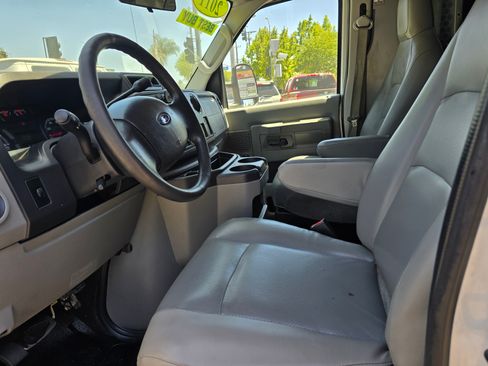 Used 2011 Ford E-350 and Econoline 350 Super Duty image 8