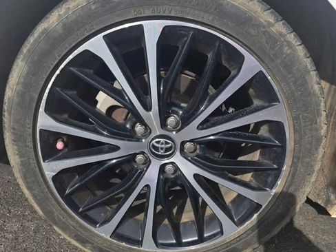 Used 2020 Toyota Camry SE image 13