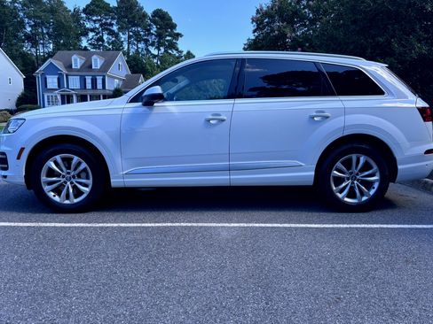 Used 2019 Audi Q7 3.0T Premium Plus w/ Premium Plus Package AWD/4WD image 4