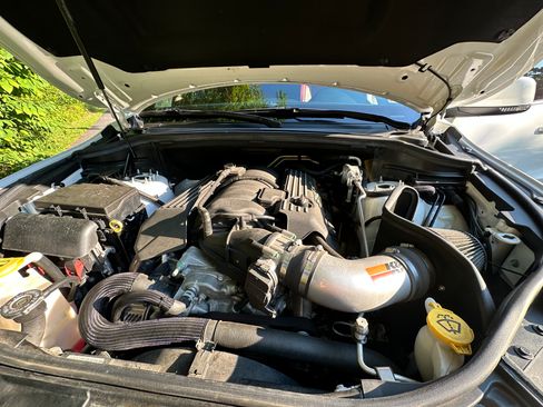 Used 2018 Dodge Durango SRT w/ SRT Interior Appearance Group image 11