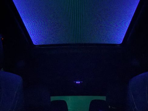 Used 2021 BMW X7 M50i image 12