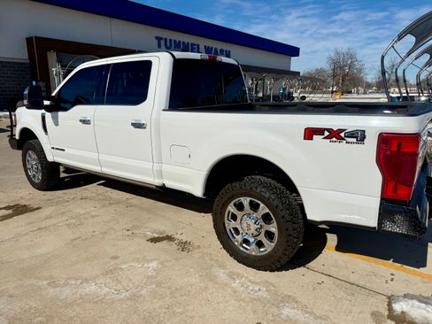 Used 2021 Ford F250 King Ranch w/ King Ranch Ultimate Package image 4