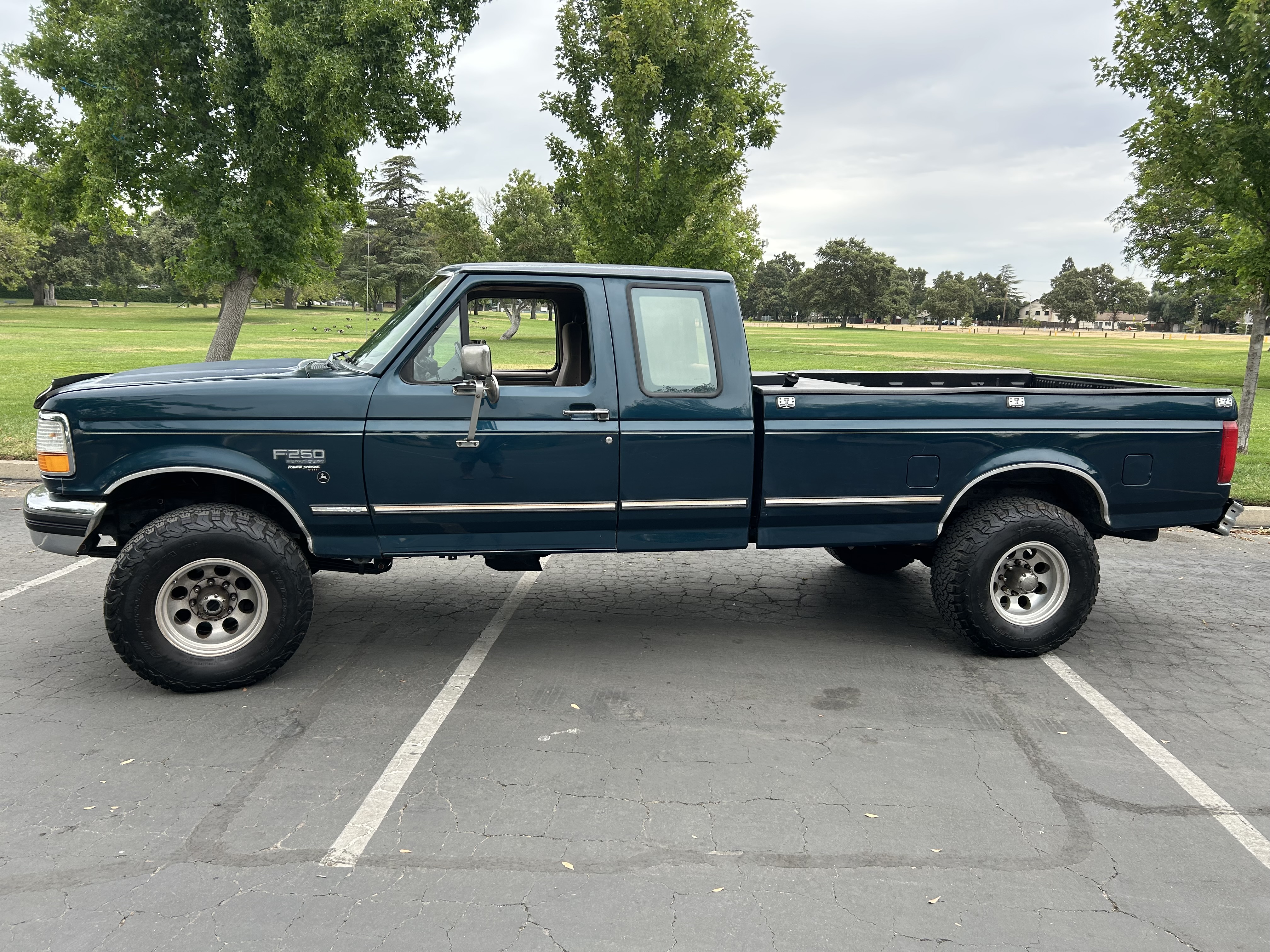 Used 1997 Ford F250 4x4 SuperCab Heavy Duty image 1