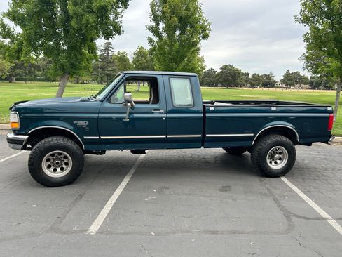Used 1997 Ford F250 4x4 SuperCab Heavy Duty image 1