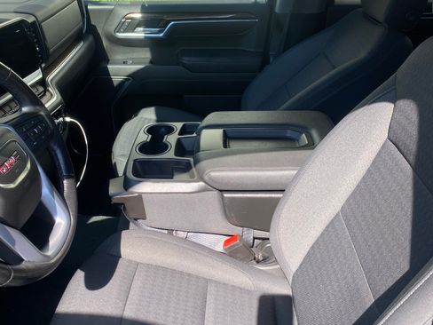 Used 2022 GMC Sierra 1500 Elevation image 16