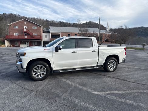 Used 2019 Chevrolet Silverado 1500 LTZ w/ LTZ Plus Package image 2
