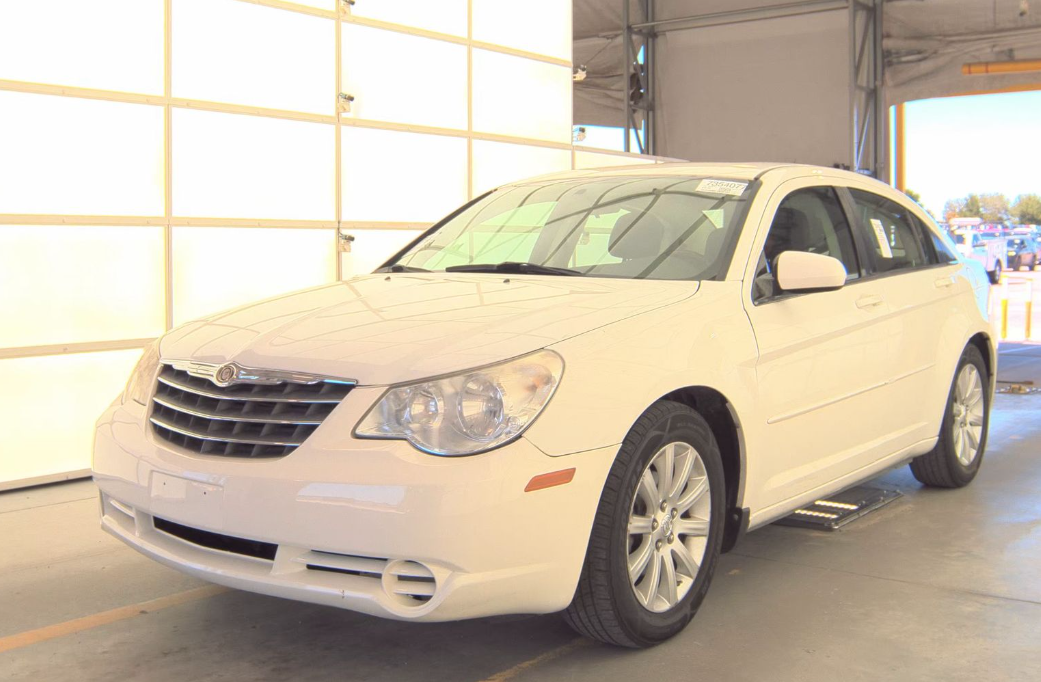 Used 2010 Chrysler Sebring Limited FWD image 6