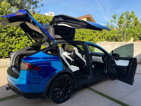 Used 2019 Tesla Model X P100D image 5