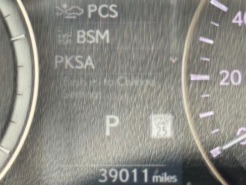 Used 2021 Lexus RX 450h AWD w/ Luxury Package image 10
