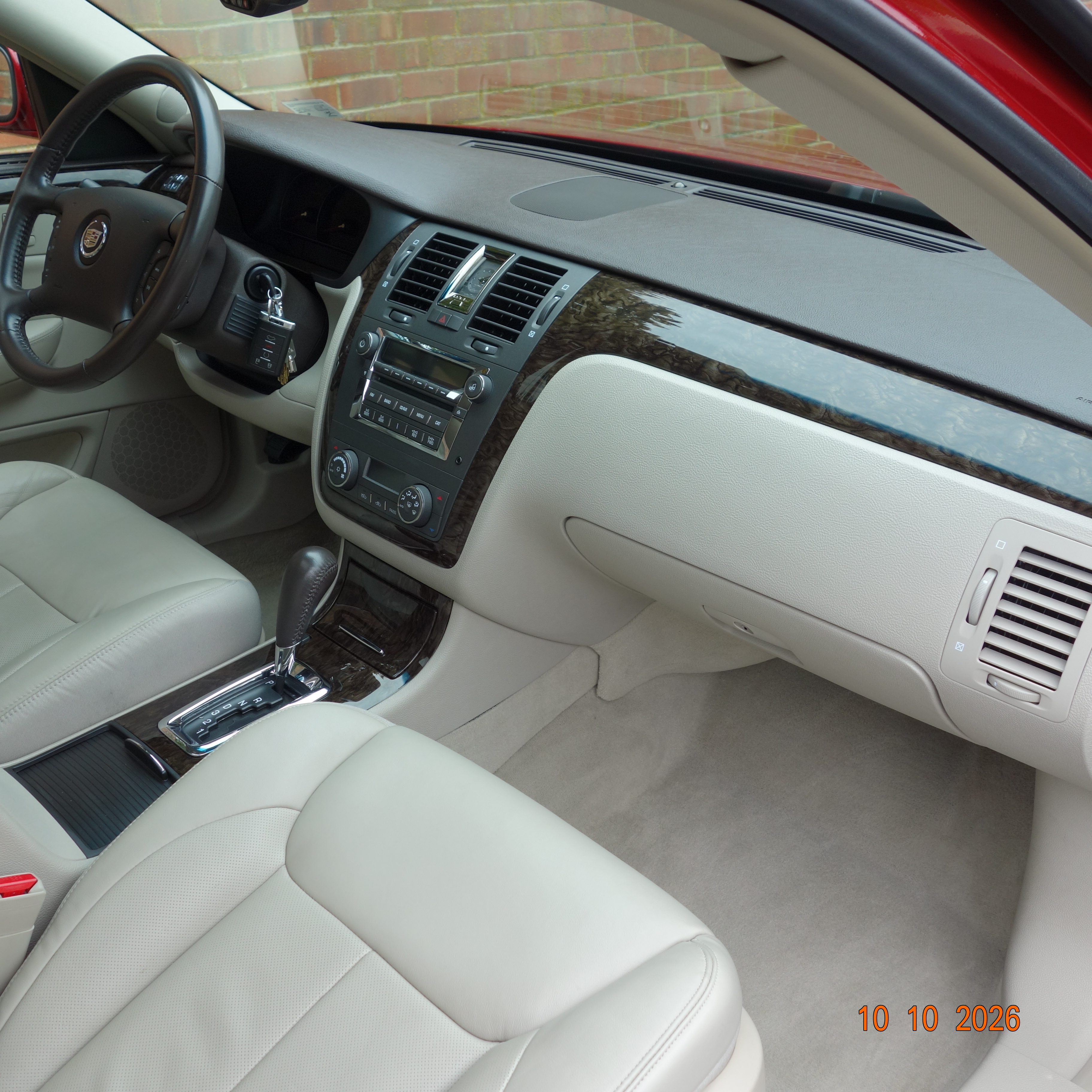Used 2008 Cadillac DTS w/ Sun And Sound Package FWD image 12
