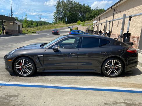 Used 2013 Porsche Panamera S image 4