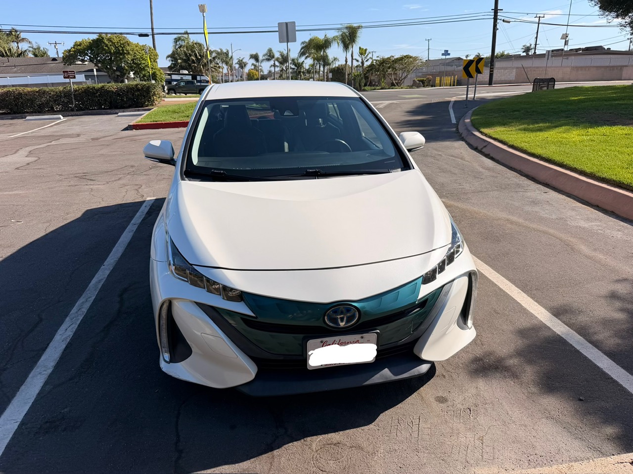 Used 2017 Toyota Prius Prime Premium w/ Carpet Mat Package FWD image 5