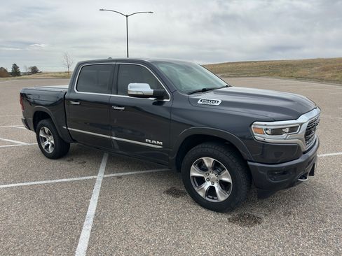 Used 2019 RAM 1500 Limited image 2