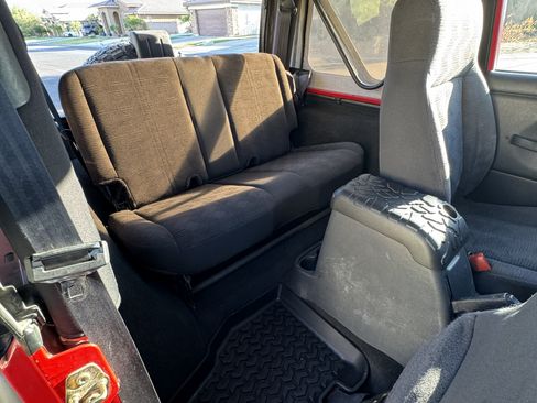 Used 2003 Jeep Wrangler Sport AWD/4WD image 2