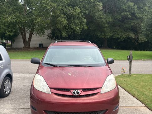 Used 2007 Toyota Sienna LE FWD image 5