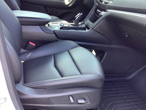 Used 2022 Cadillac XT5 Luxury image 12