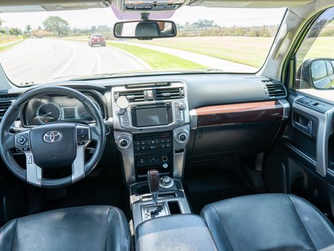 Used 2015 Toyota 4Runner Limited image 16