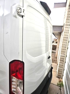 Used 2020 Ford Transit 250 Medium Roof AWD image 7
