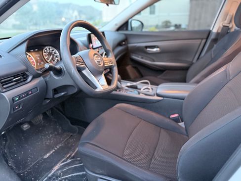 Used 2022 Nissan Sentra S image 11